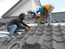 Best Emergency Roof Repair Services  in Bellwood, PA